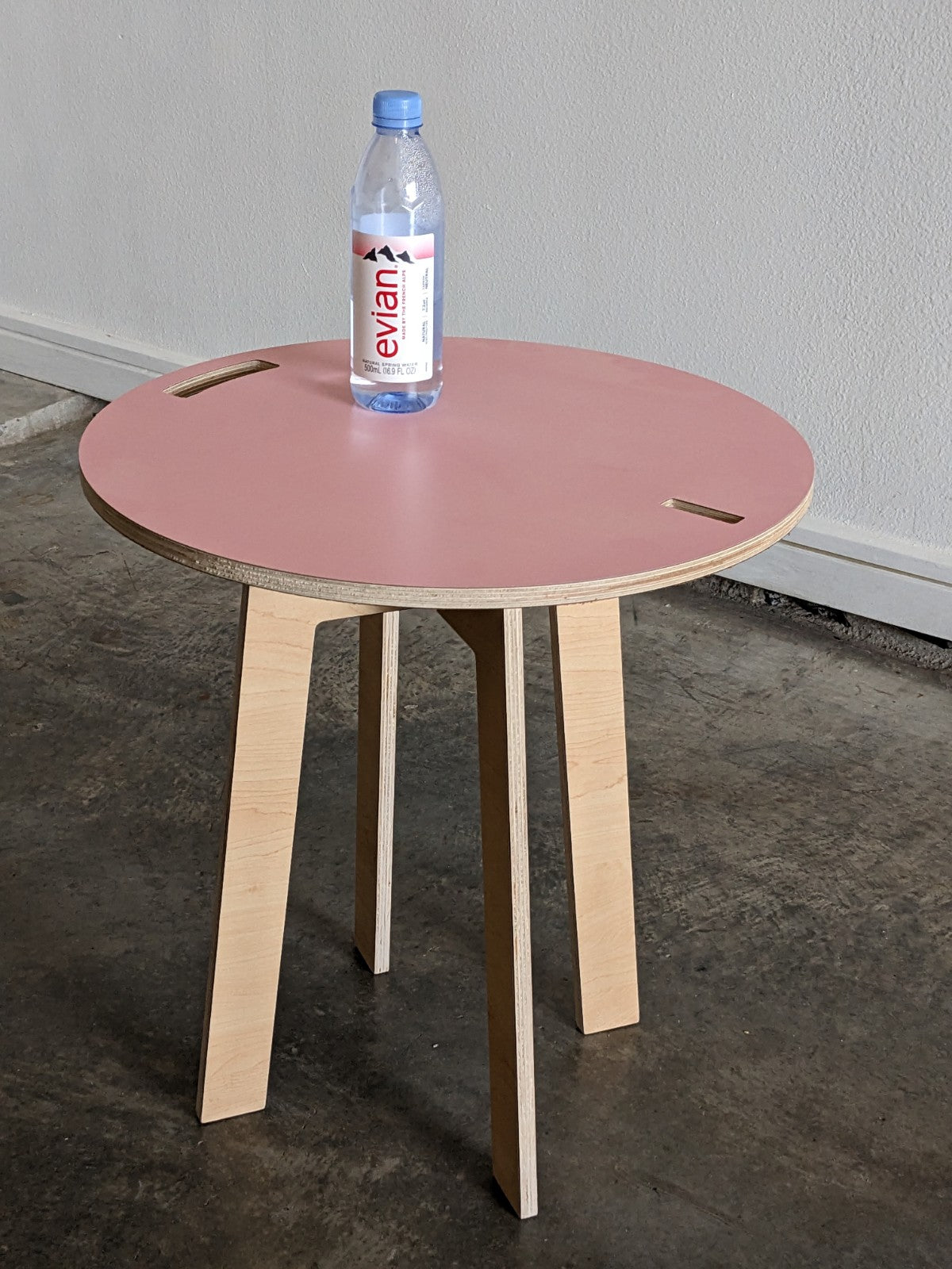 circle side table