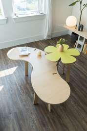 Orbit Anywhere Squiggle Coffee Table With Flower 2 side Table
