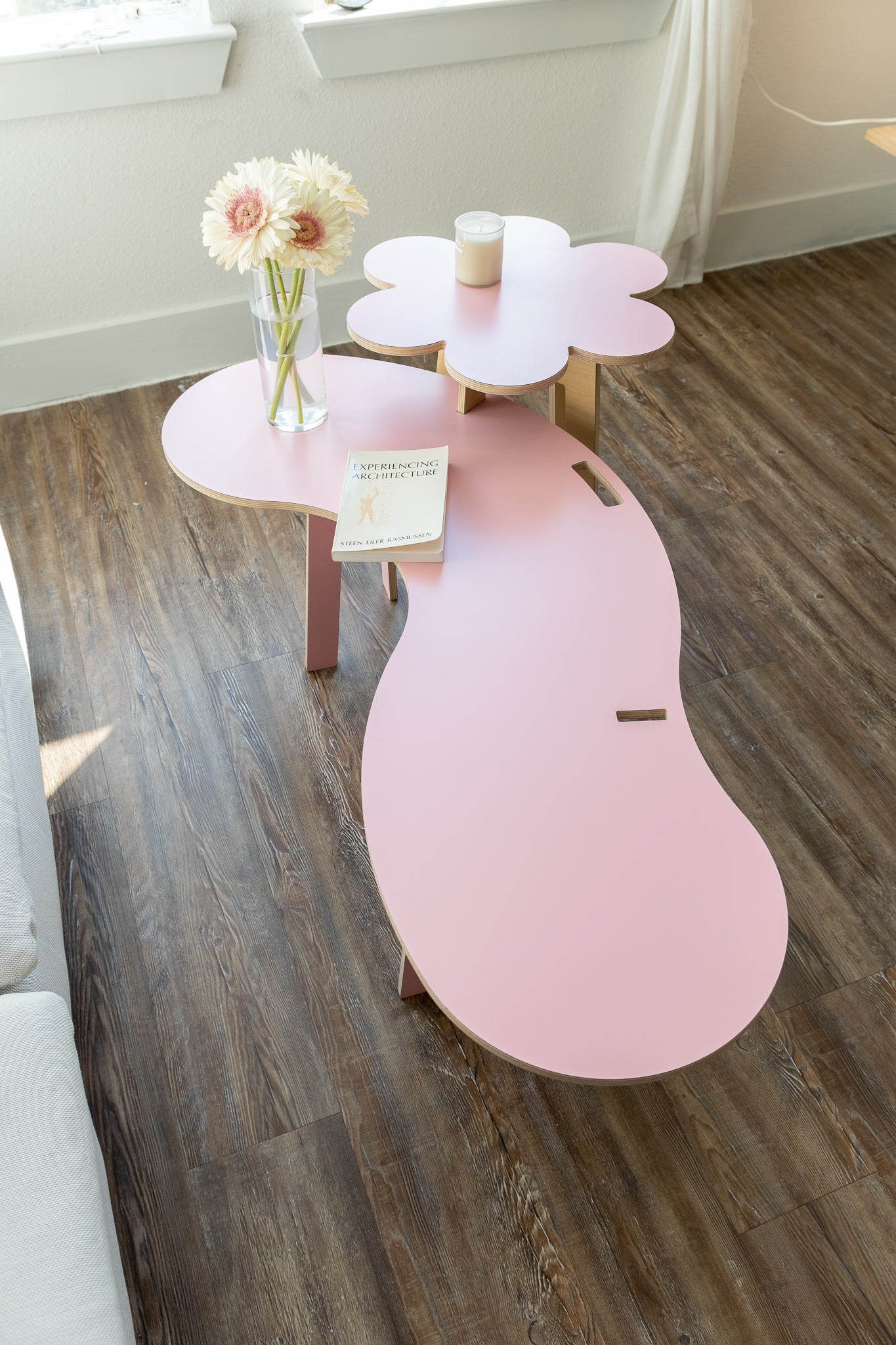 Orbit Anywhere Squiggle Coffee Table Flower no.1 Side Table in All Pink