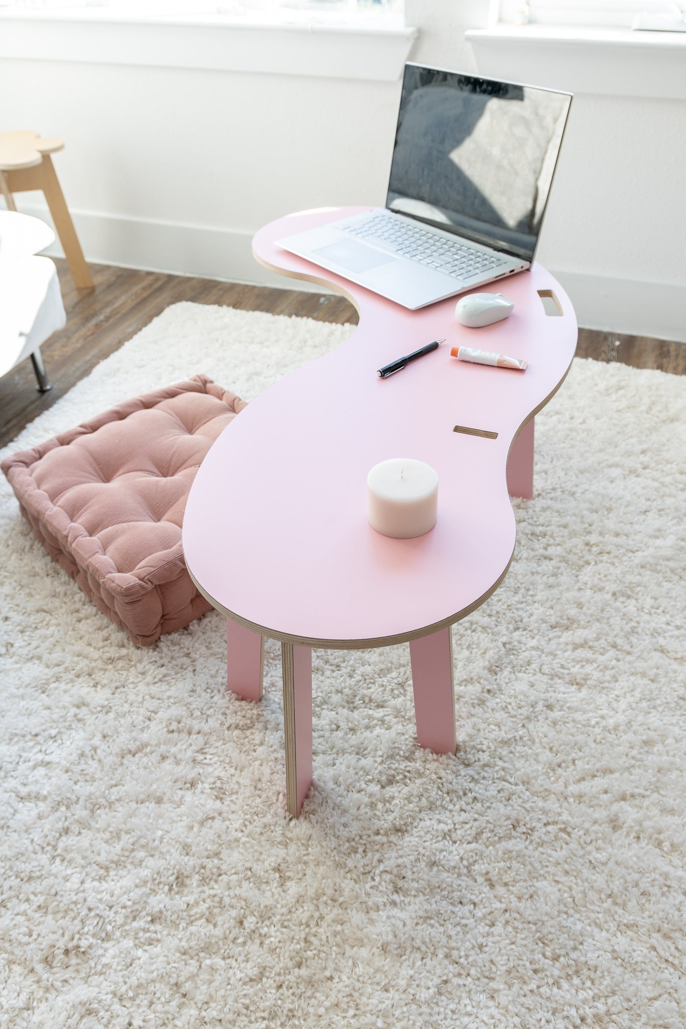 squiggle coffee table in all pink