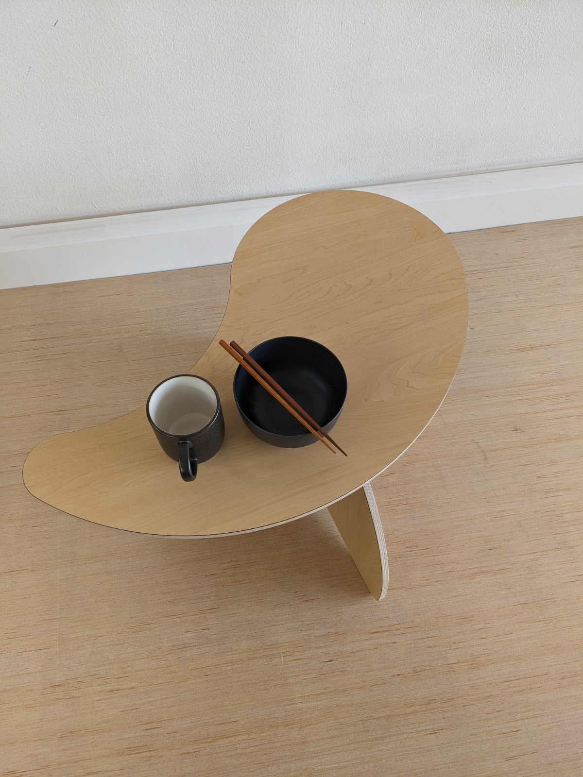 yin table & bench with arc legs