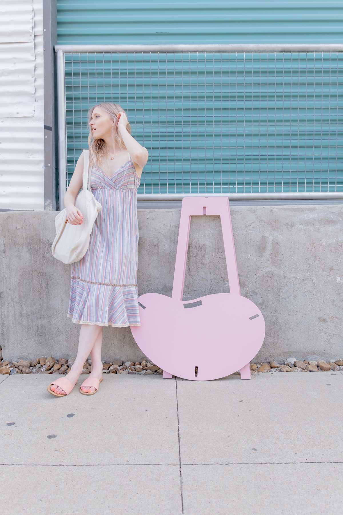 Orbit Anywhere Pink Little Bean Standing Desk Small Space Furniture