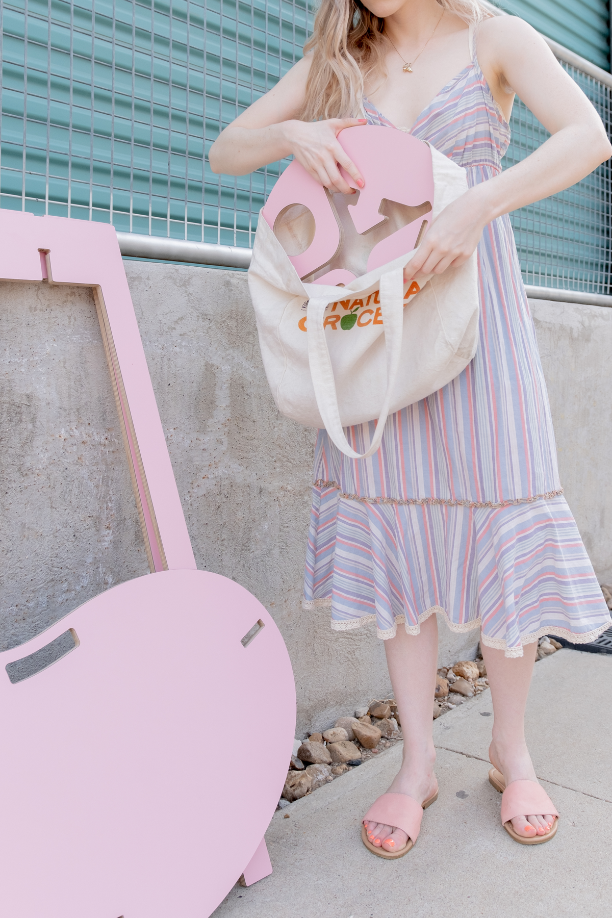 Orbit Anywhere Pink Little Bean Standing Desk Small Space Furniture