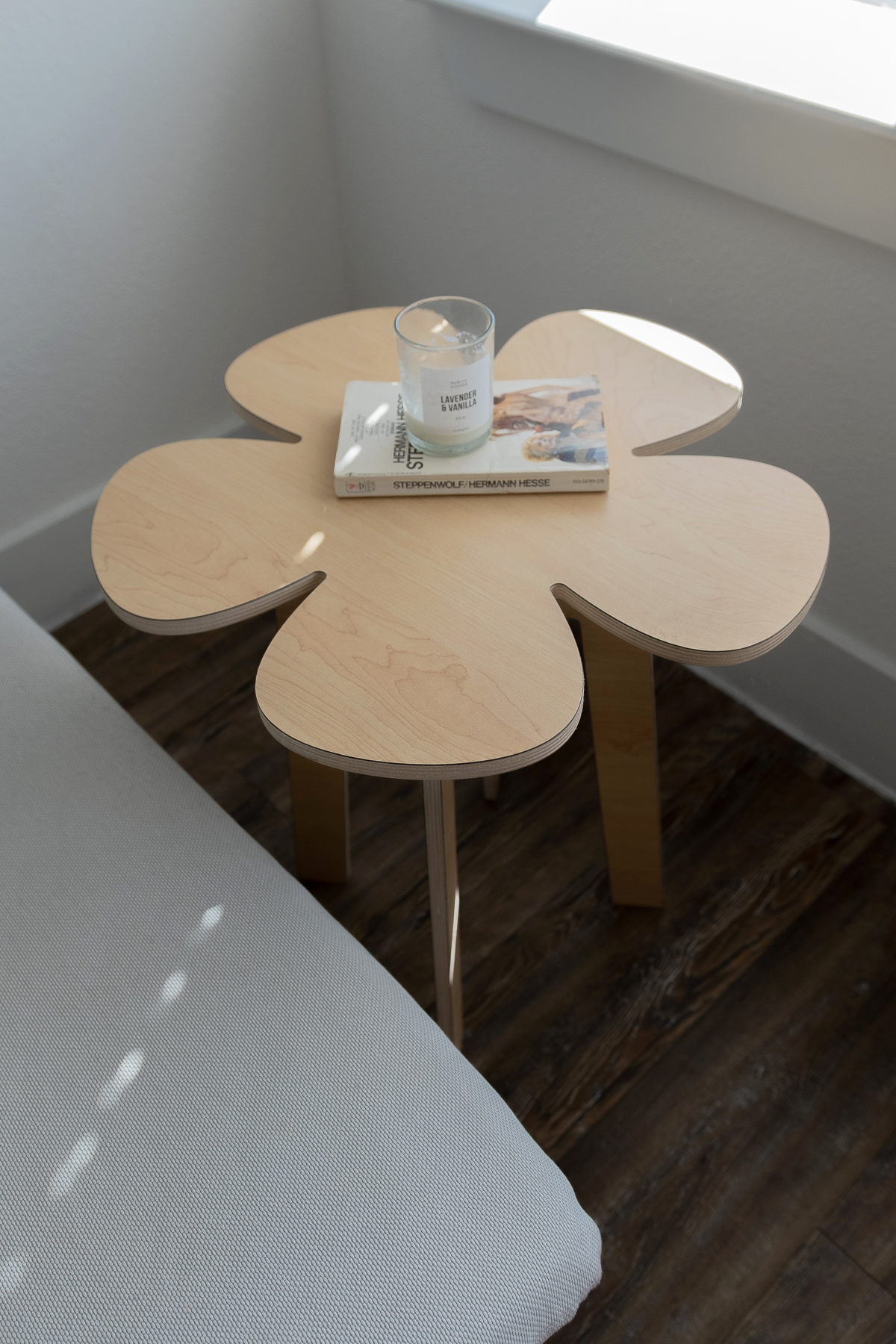 Orbit Anywhere Flower no.4 Side Table Small Space Furniture